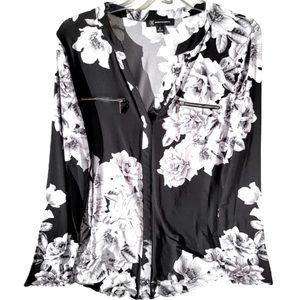 INC INTERNATIONAL CONCEPTS Lush Roses V-Neck Long-Sleeve top.